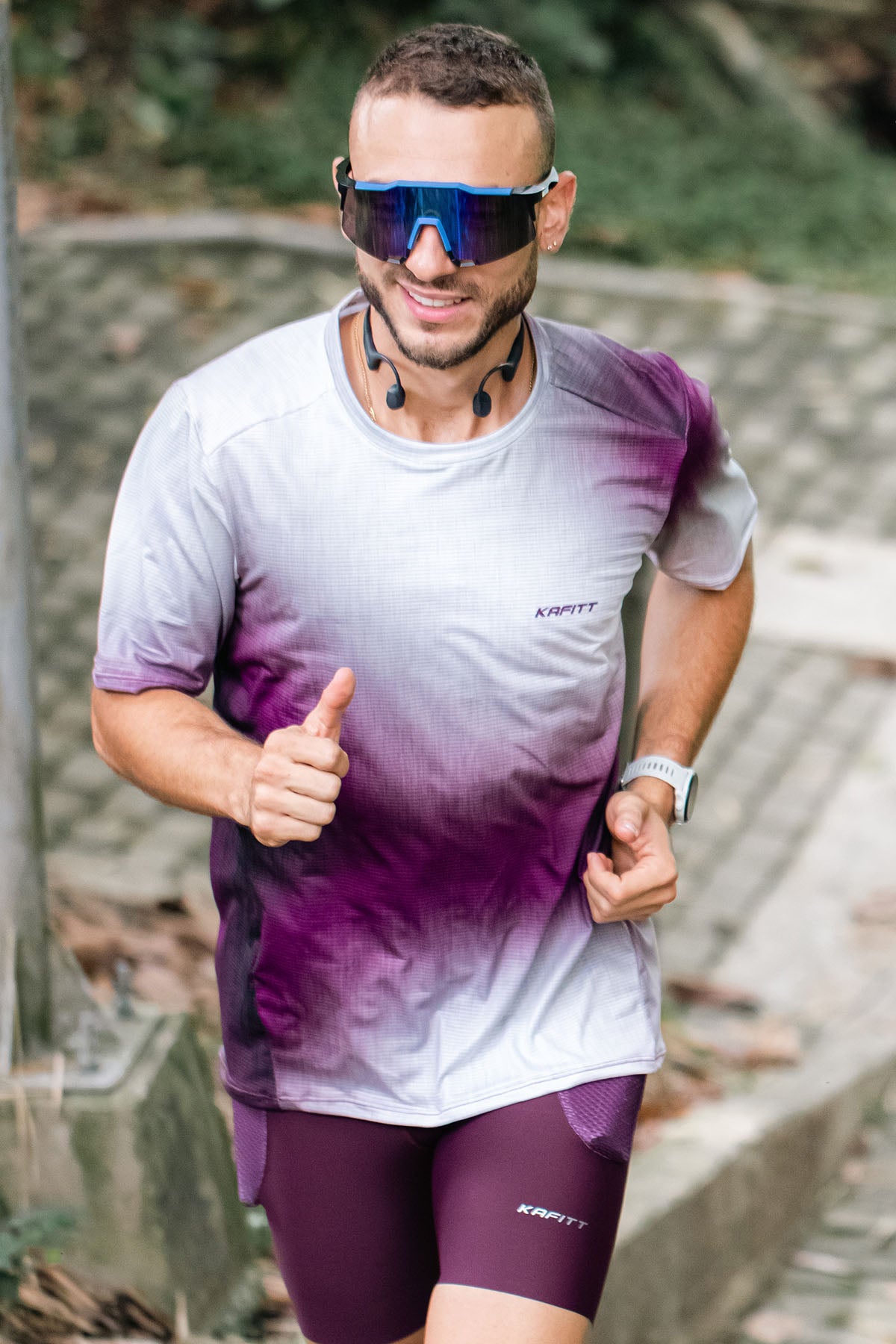 LICRA RUNNING SIN COSTURAS VINO HOMBRE