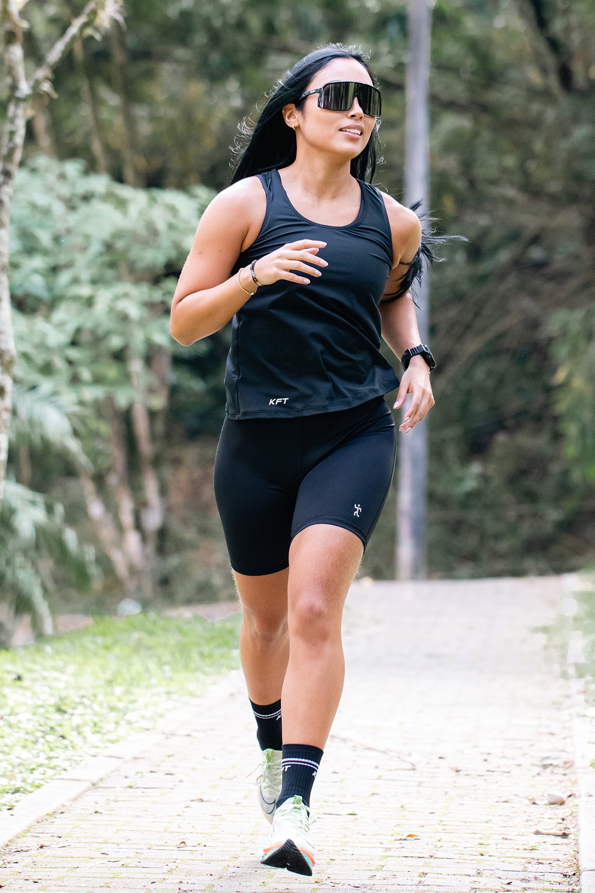 CAMISETA RUNNING TELA FRIA SISA NEGRA