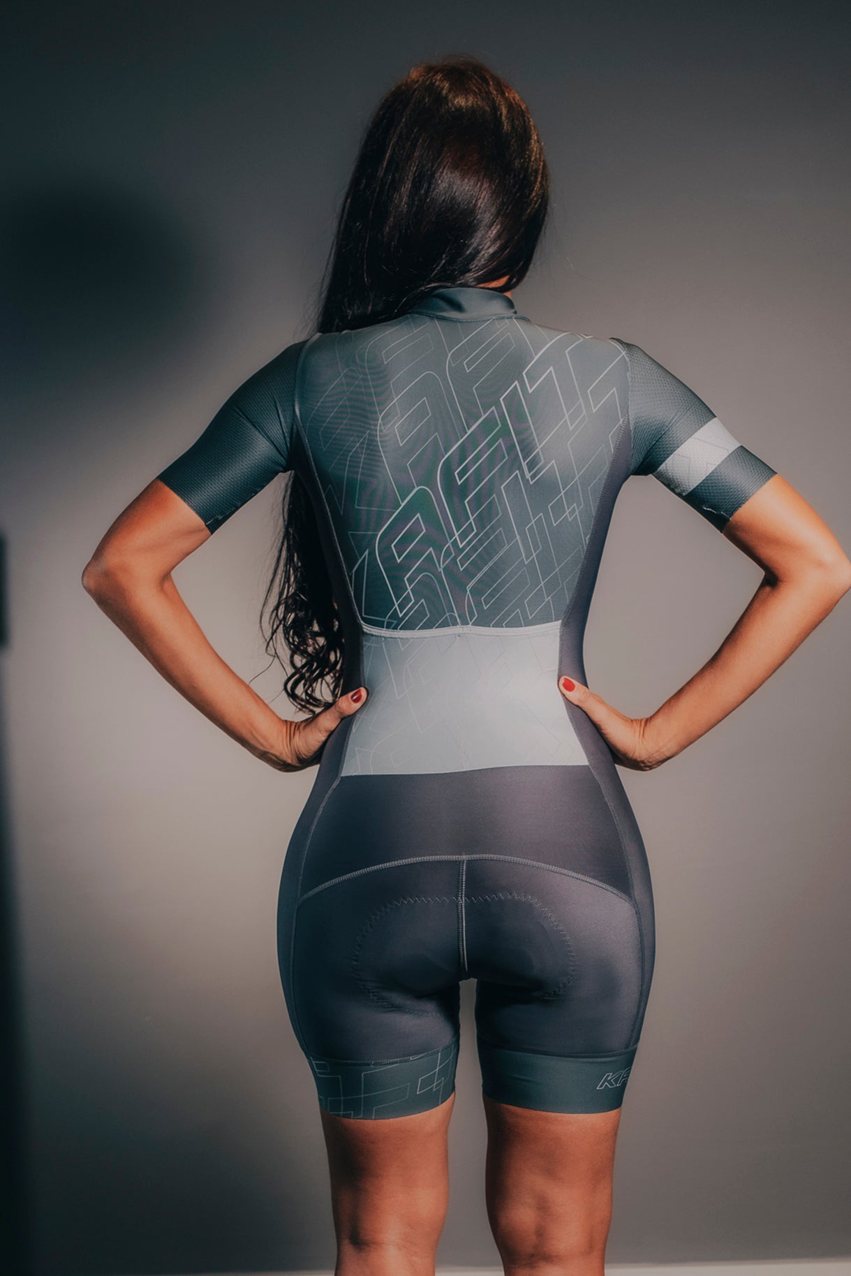 ENTERIZO DE CICLISMO MC MORPHO GRIS