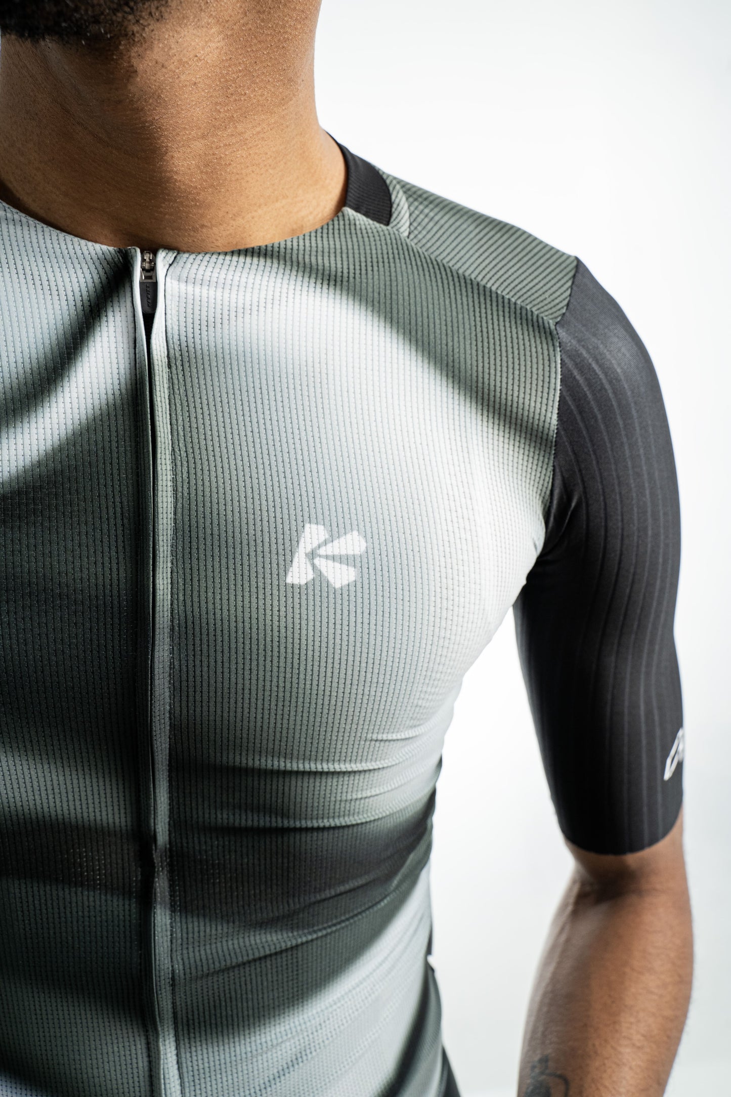 Jersey Flowtech Negro Hombre